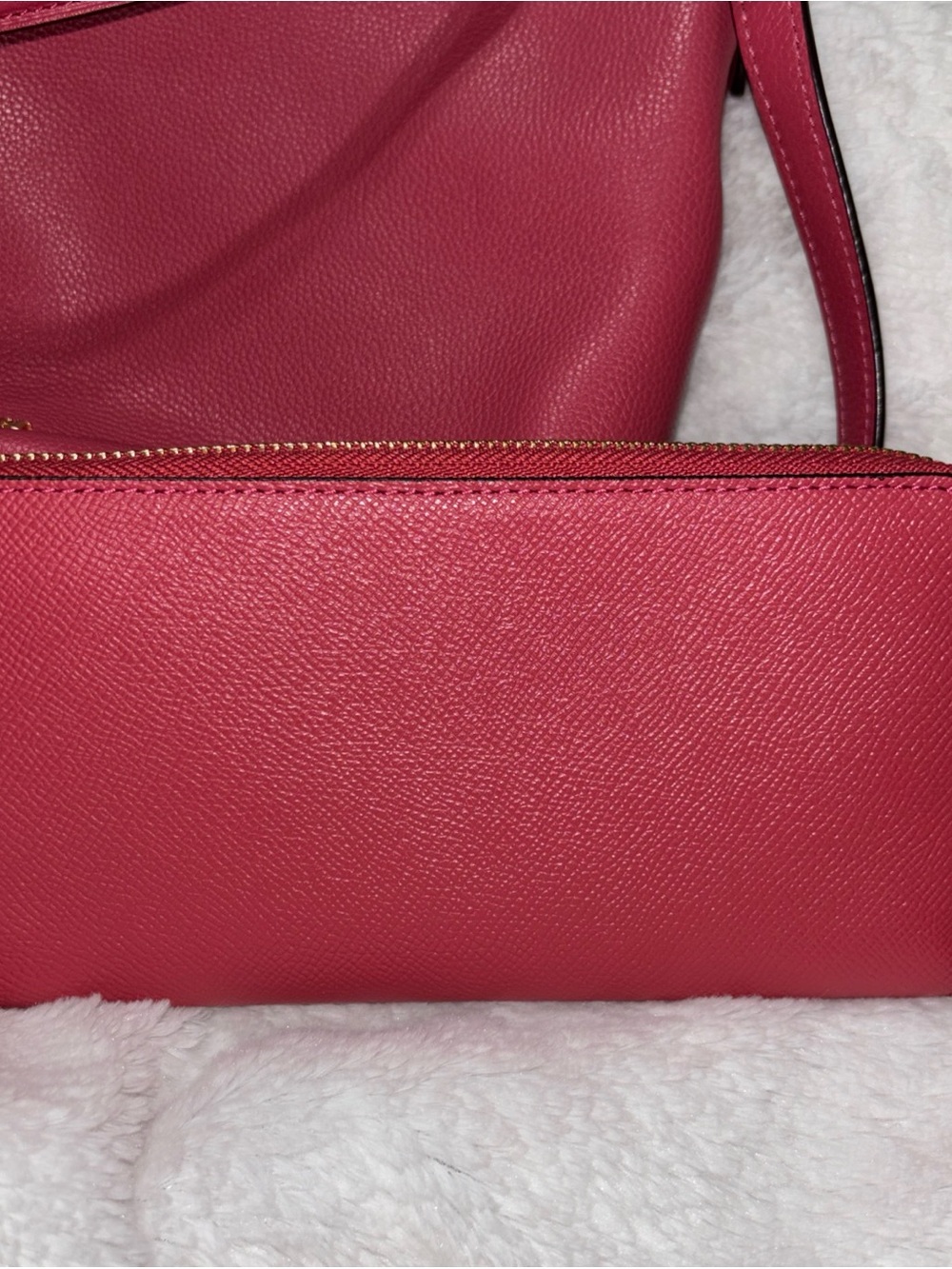 Coach Rose Pink Pebbled Leather Shoulder Bag with Wallet - Picture 14 of 16